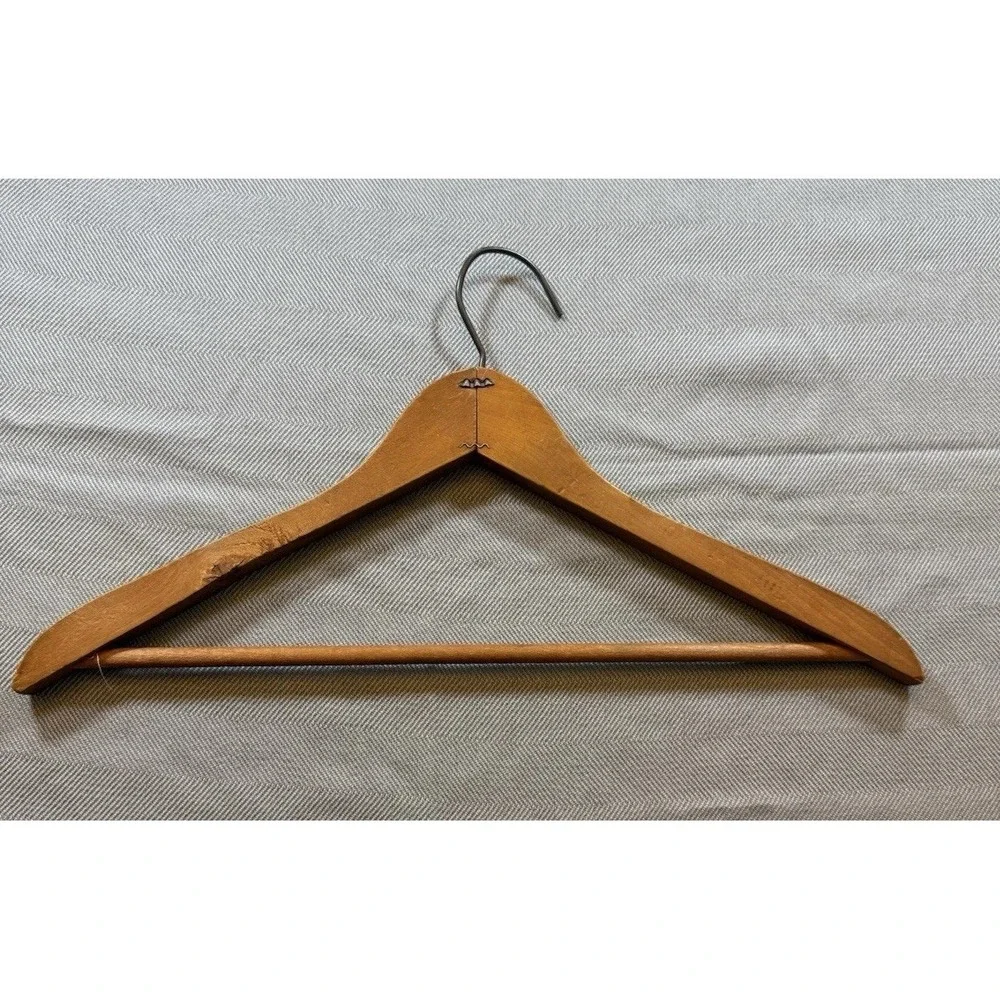 Mixed brand of 5 Wooden Hangers